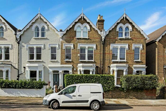 2 Bedroom Flat To Rent In Scarborough Road, Finsbury Park, N4