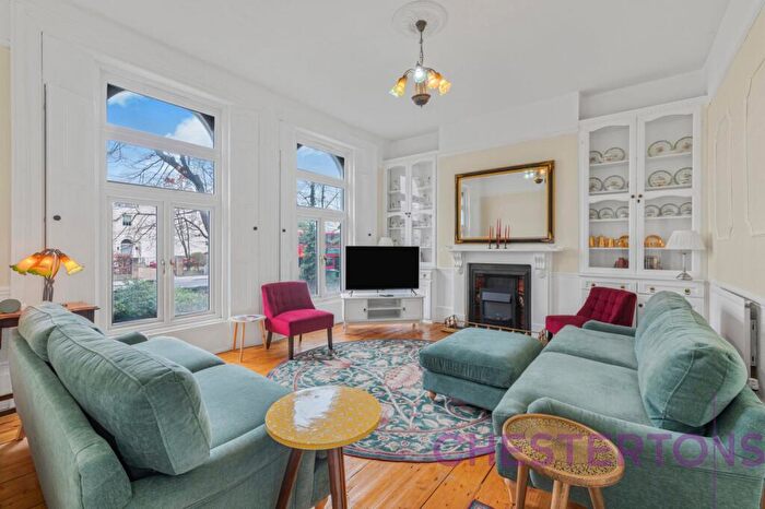 4 Bedroom Semi-Detached House To Rent In Shooters Hill Road, Canary Wharf, SE3