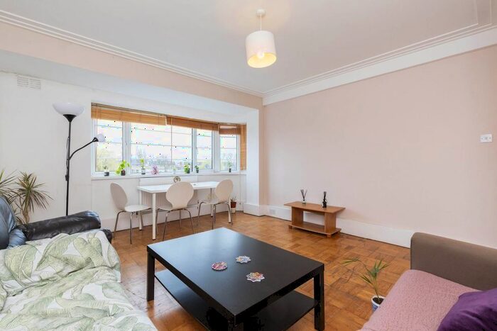 2 Bedroom Flat To Rent In Oman Avenue, London, NW2