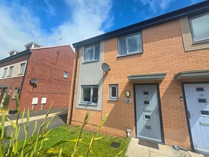 3 Bedroom Semi-Detached House For Sale In Sundew Court, Darlington, DL1