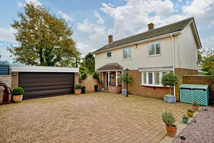 4 Bedroom Detached House For Sale In Windmill Close, Ellington, Huntingdon, PE28
