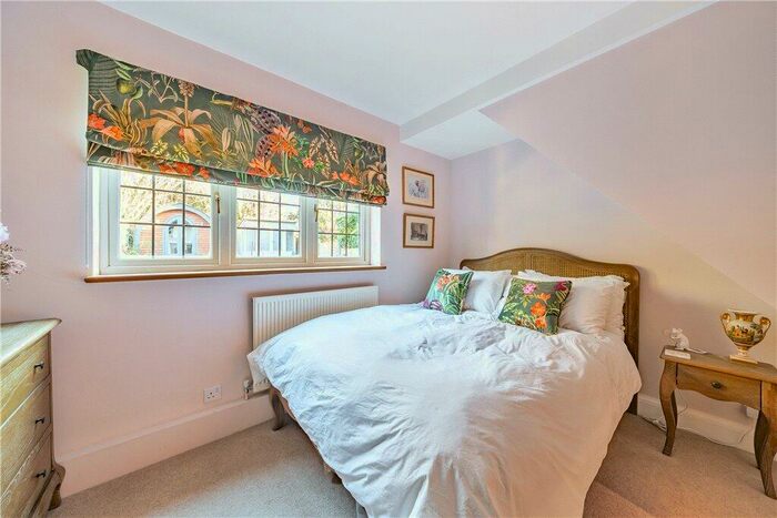 3 Bedroom Detached House For Sale In Church Road, North Waltham, Basingstoke, Hampshire, RG25