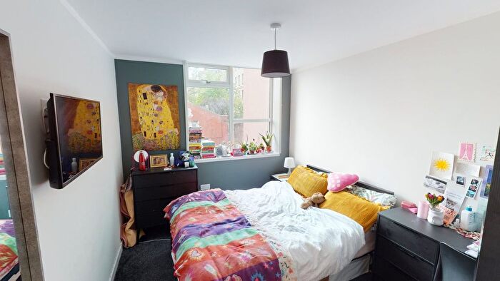 4 Bedroom Flat To Rent In Park Street, Bristol, BS1