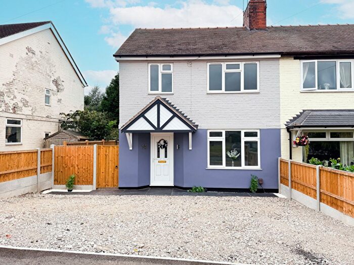 3 Bedroom Semi-Detached House For Sale In The Uplands, Stoke-On-Trent, ST8