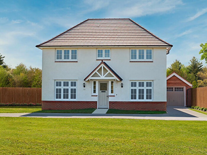 4 Bedroom Detached House For Sale In Ledsham Road, Cheshire, CH66