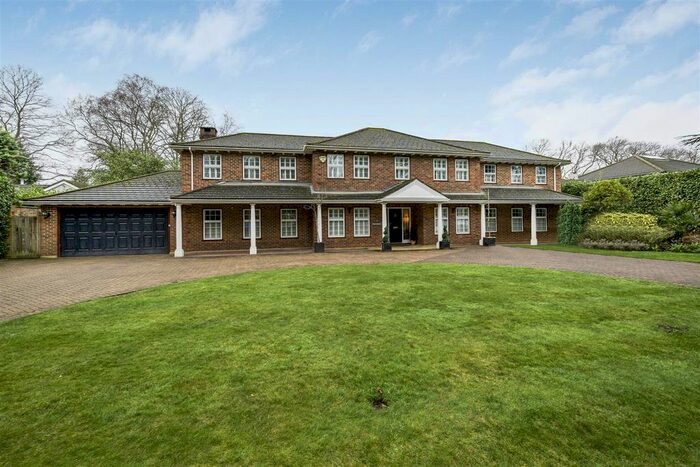 5 Bedroom Detached House To Rent In Patmore Lane, Burwood Park, Hersham, Walton-On-Thames, KT12