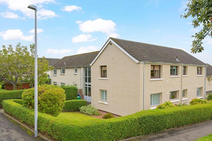 2 Bedroom Flat For Sale In Gillway, Rosyth, KY11