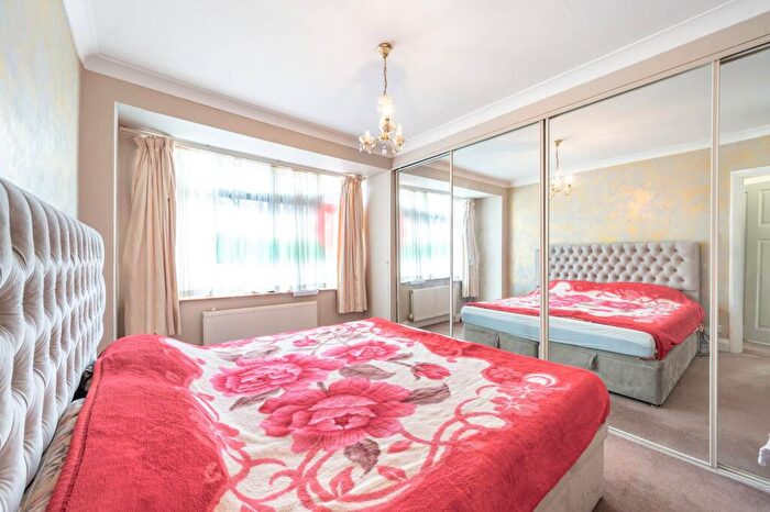 3 Bedroom Semi-Detached House To Rent In Lynton Avenue, Colindale, London, NW9