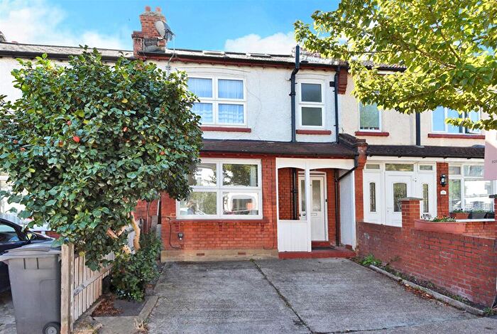4 Bedroom Terraced House For Sale In Tankerton Road, Surbiton, KT6