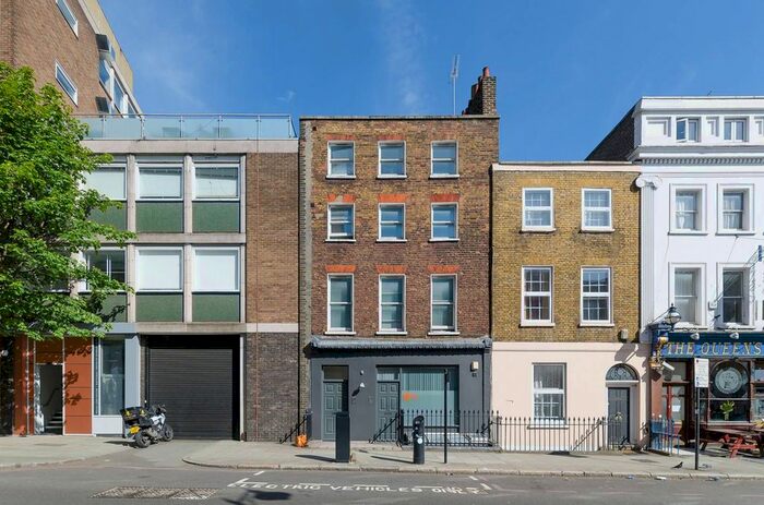 2 Bedroom Flat To Rent In Acton Street, King's Cross, London, WC1X