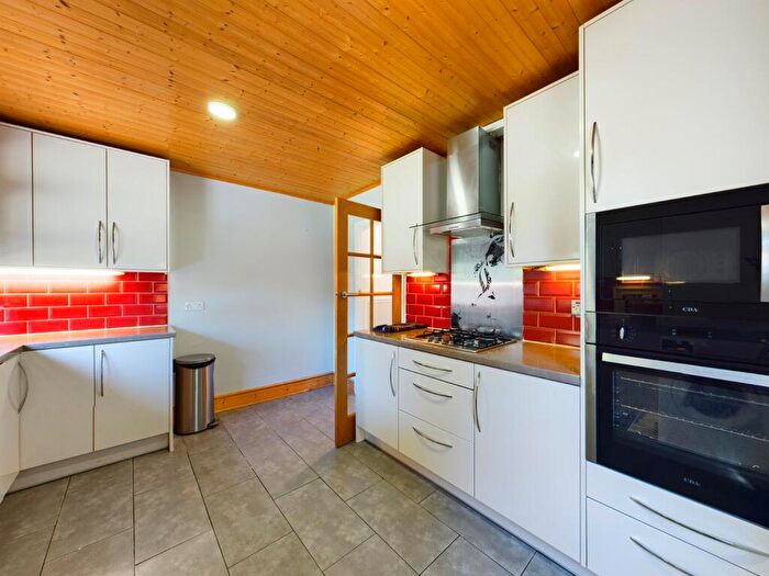 4 Bedroom Detached House To Rent In Ottershaw, Surrey, KT16