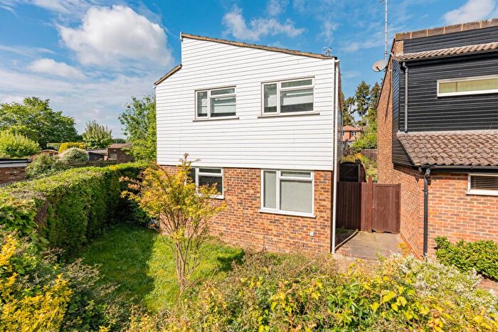 4 Bedroom Detached House For Sale In Dicket Mead, Welwyn, AL6