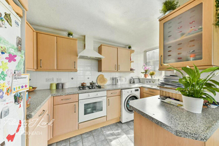 2 Bedroom Apartment To Rent In Master Gunner Place, London, SE18