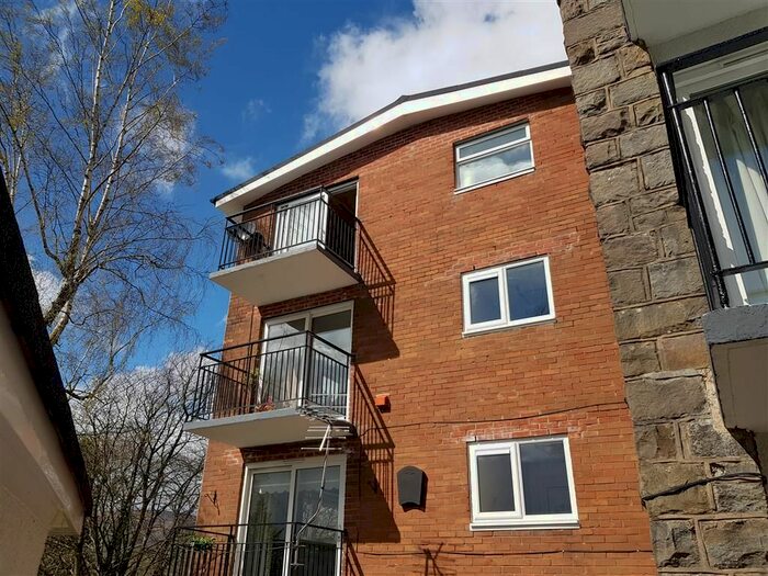 2 Bedroom Flat To Rent In Coed Garw, Croesyceiliog, Cwmbran, NP44