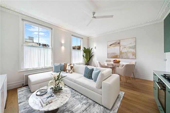 2 Bedroom Flat For Sale In North End Road, London, SW6