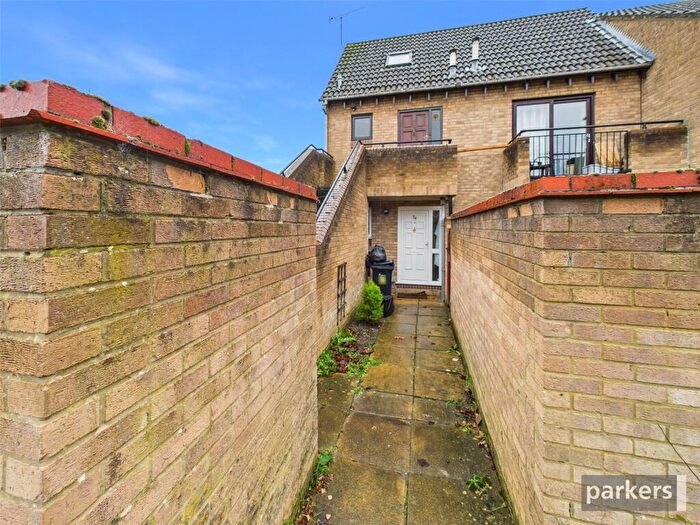 1 Bedroom Maisonette For Sale In Maiden Place, Lower Earley, Reading, Berkshire, RG6