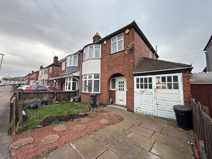 3 Bedroom Semi Detached House To Rent In Berridge Lane, Leicester, LE4