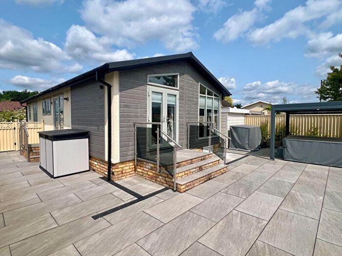 2 Bedroom Park Home For Sale In Price Reduced By £, For Quick Sale., RG42