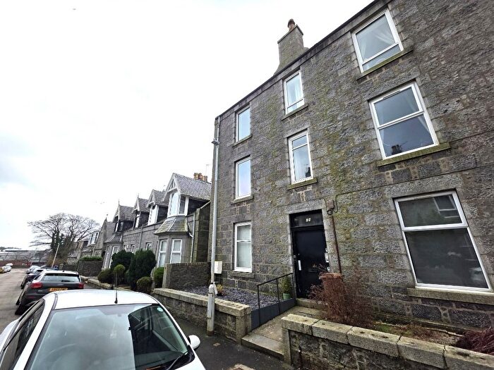 1 Bedroom Flat To Rent In Chestnut Row, City Centre, Aberdeen, AB25