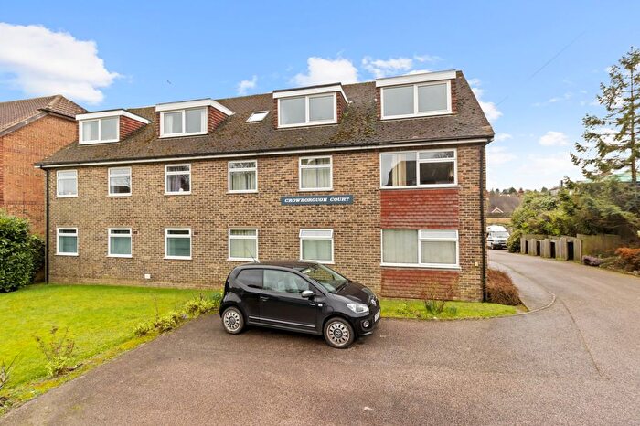 2 Bedroom Flat For Sale In Eridge Road, Crowborough, East Sussex, TN6