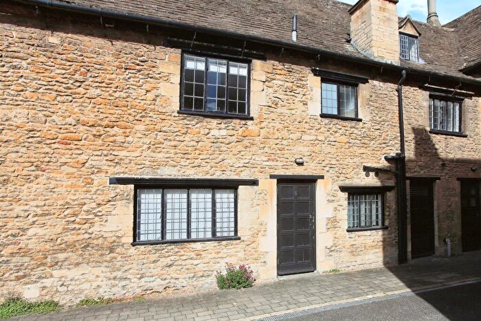 2 Bedroom Flat For Sale In Priestgate, Peterborough, PE1