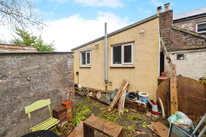 3 Bedroom End Of Terrace House For Sale In Heol Gwys, Upper Cwmtwrch, Swansea, Powys, SA9