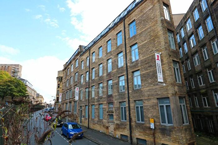 2 Bedroom Apartment To Rent In Grattan House, Grattan Road, Bradford, BD1
