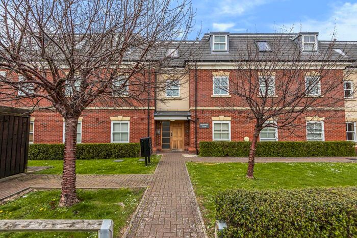 1 Bedroom Apartment To Rent In Newbury, Berkshire, RG14