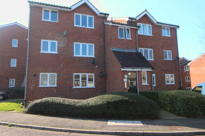Studio To Rent In Howard Close, Waltham Abbey, EN9