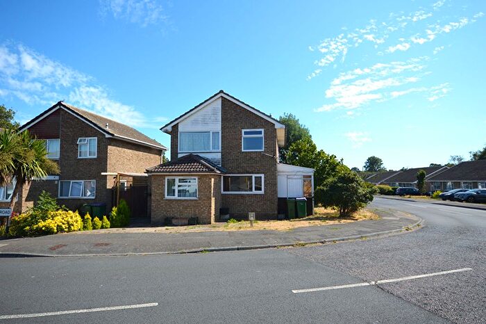 4 Bedroom Detached House For Sale In Coniston Road, Folkestone, CT19