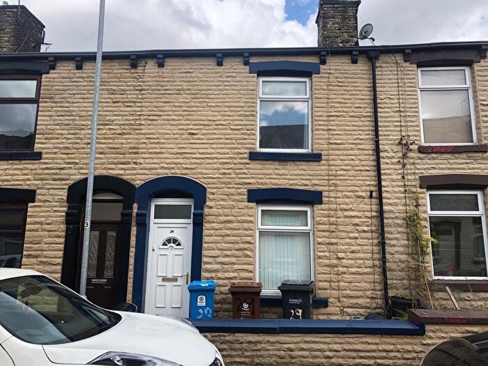 2 Bedroom Terraced House To Rent In Queen Street, Shaw, Shaw, OL2