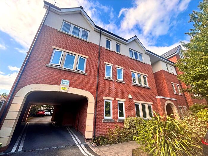2 Bedroom Apartment For Sale In Barton Road, Eccles, Manchester, Greater Manchester, M30