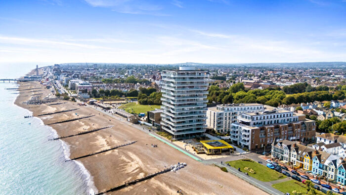 2 Bedroom Apartment For Sale In Brighton Road, Worthing, BN11