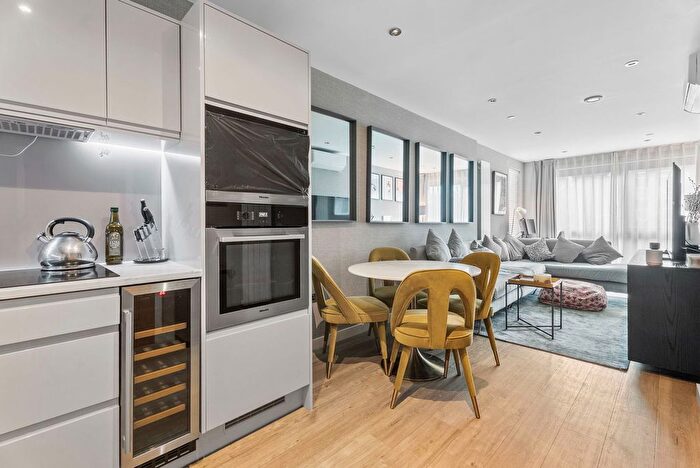 1 Bedroom Flat For Sale In Centric Close, Camden, NW1