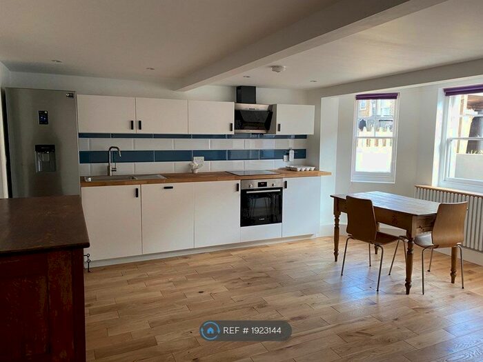 1 Bedroom Flat To Rent In Thistlewaite Road, London, E5