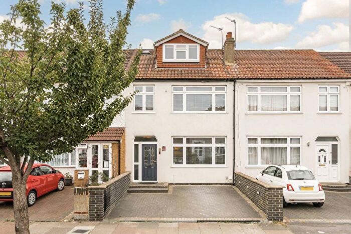 5 Bedroom Property For Sale In Churchmore Road, Streatham, SW16