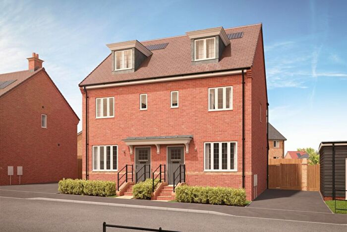 3 Bedroom Semi-Detached House For Sale In Cherry Square, Basingstoke, RG23