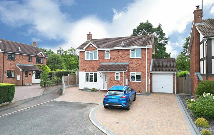 3 Bedroom Detached House For Sale In Linnet Rise, Kidderminster, DY10