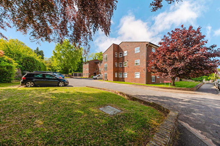2 Bedroom Flat For Sale In Woodsland Road, Hassocks, BN6