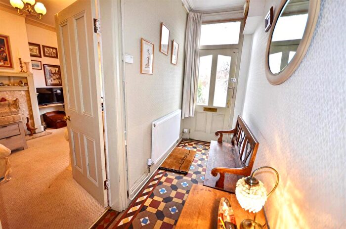 3 Bedroom Terraced House For Sale In Newcastle Road, Stone, ST15 - Photo 4