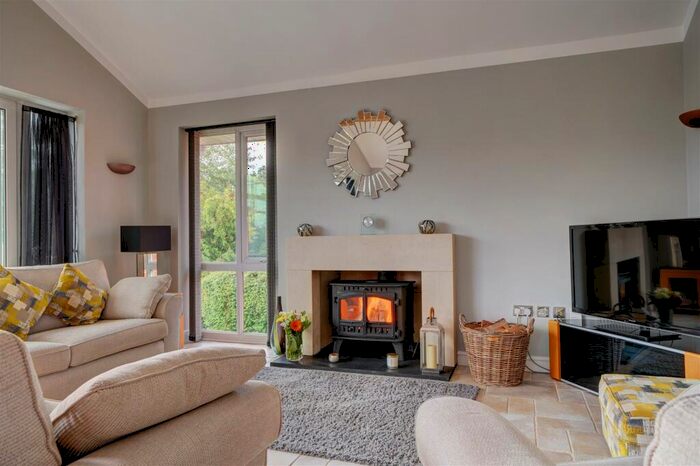 2 Bedroom Detached Bungalow For Sale In Severn Meadow, Astley Burf, Stourport-On-Severn, DY13