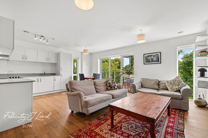 3 Bedroom Apartment For Sale In St Clements Avenue, London, E3