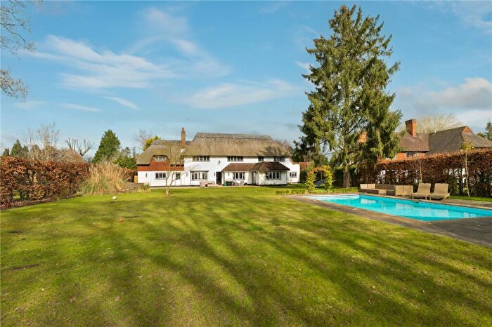 5 Bedroom Detached House To Rent In Claremont End, Esher, Surrey, KT10