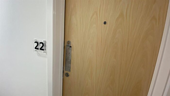 Studio To Rent In Barrett - Ref, CT1