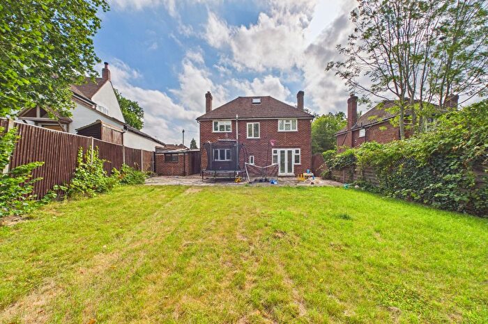 3 Bedroom Detached House To Rent In Radstock Lane, Earley, Reading, Berkshire, RG6