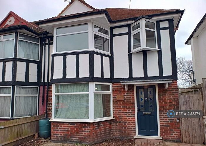 3 Bedroom Semi-Detached House To Rent In Tamworth Lane, Mitcham, CR4