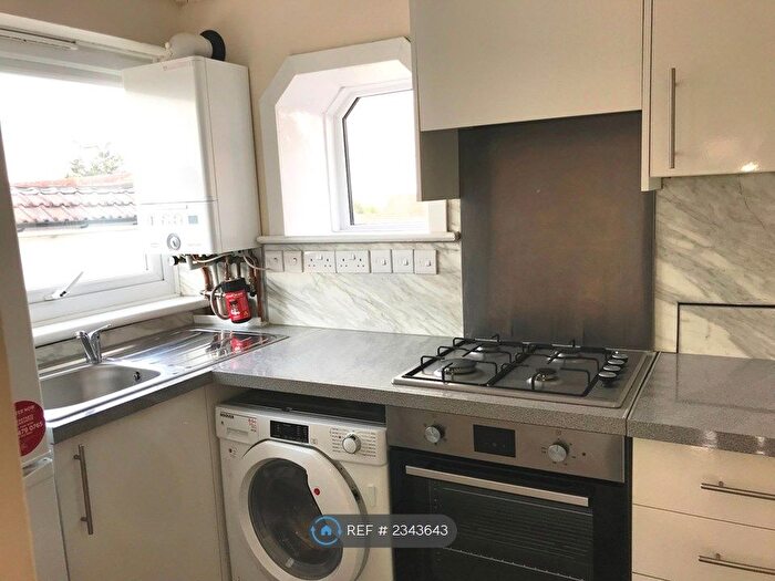 2 Bedroom Flat To Rent In Dartford Road, Dartford, DA1