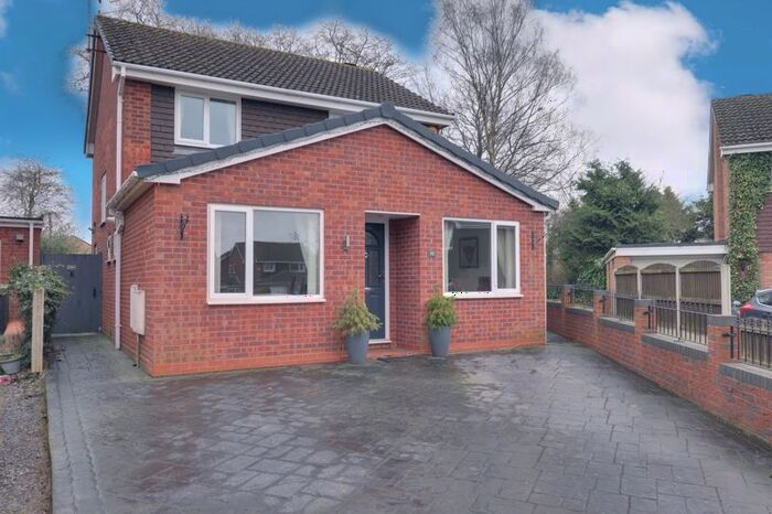 3 Bedroom Detached House For Sale In Primrose Close, Wheaton Aston, Staffordshire, ST19