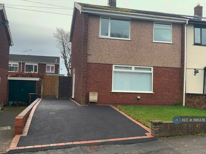 3 Bedroom Semi-Detached House To Rent In Llys Y Wern, Sychdyn, Mold, CH7