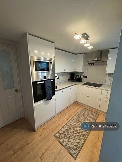 5 Bedroom Semi-Detached House To Rent In Rowan Road, Swanley, BR8